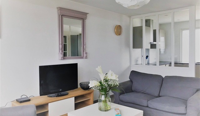 BZ sea view and close to town center