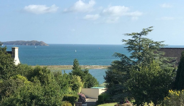 Côte de Granit Rose : 4* Tourism class, Architect's house.