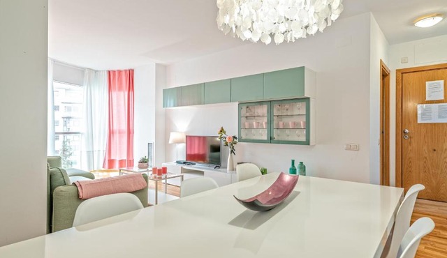 Cálido apartamento con piscina en Barcelona