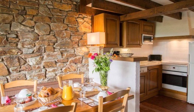 Cévenol gîte for 4 people with swimming pool in Barre-des-Cévennes, Lozère