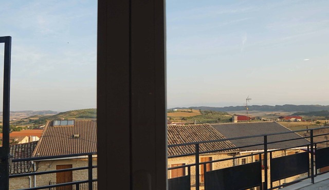 Cómodo Apartamento con Bonitas Vistas a 10 min de Estella