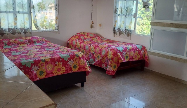 Cómodo Departamento con Wifi a Unos Minutos de la Playa y Costa Esmeralda