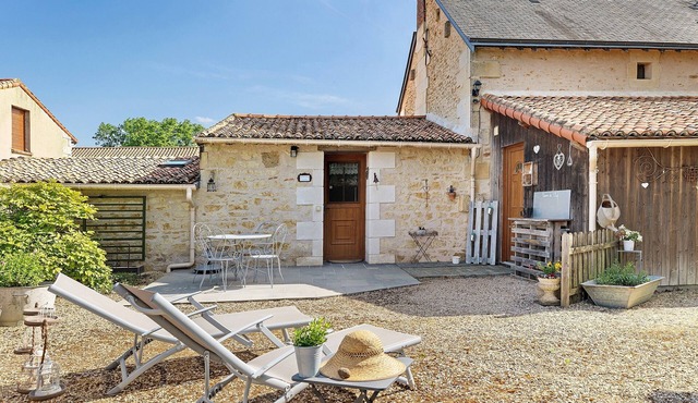 Côté jardin – the Bellay Farm in Anjou, near Saumur