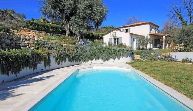 Côte d'Azur ganze Villa beheizter Pool Meerblick by Interhome