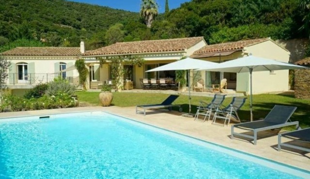 Côte d'Azur, luxury domestic villa, pool, air conditioning, sea view