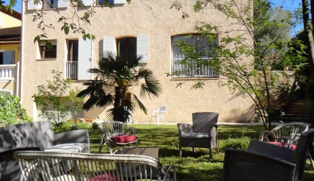 Côte D'azur Varoise. Tamaris. Grande Villa 12 Pers, au Calme, Près des Plages