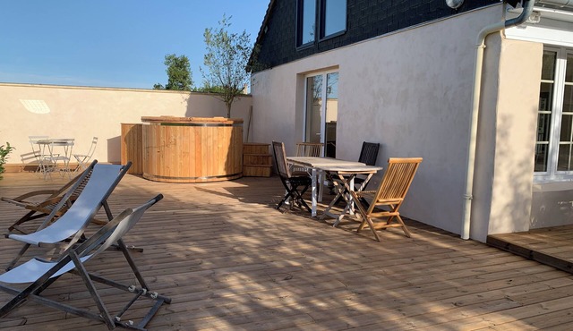 Cœur de Bellême : Maison Rénovée , Grand Jardin, Bain Suédois & vue Magique