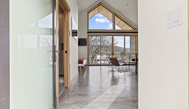 C A M P R A N D O N N E E CABIN 2