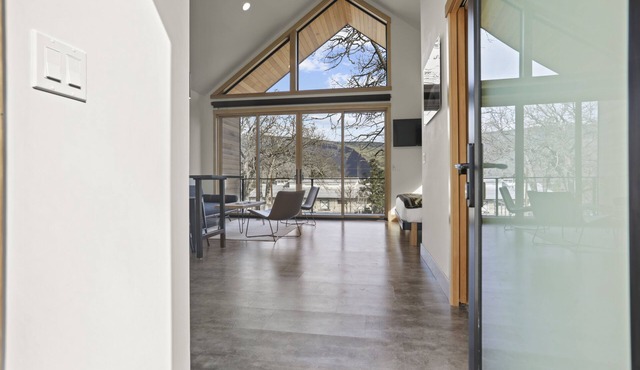 C A M P R A N D O N N E E CABIN 3