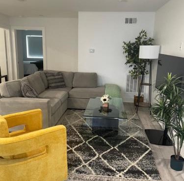 C&C Lofty East Dallas Apartment