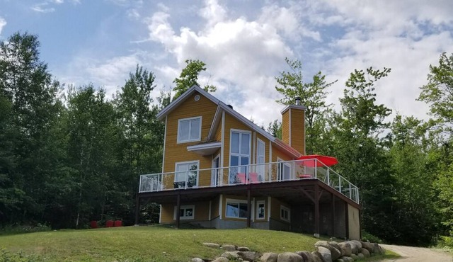 Charmant Chalet entre Fleuve et Montagne!