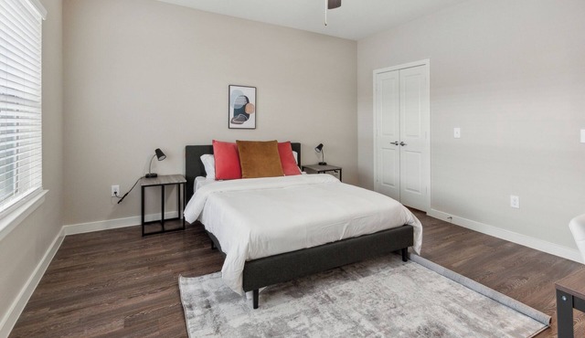 C Creek 4306 I New Construction Bd Apt I Gated