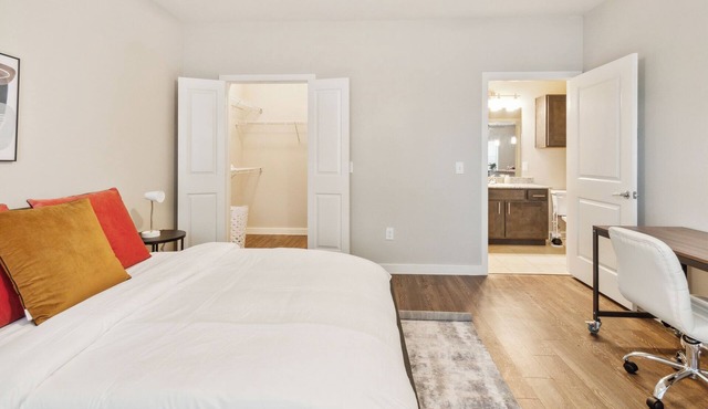 C Creek 7206 I New Construction 1Bd Apt I Gated