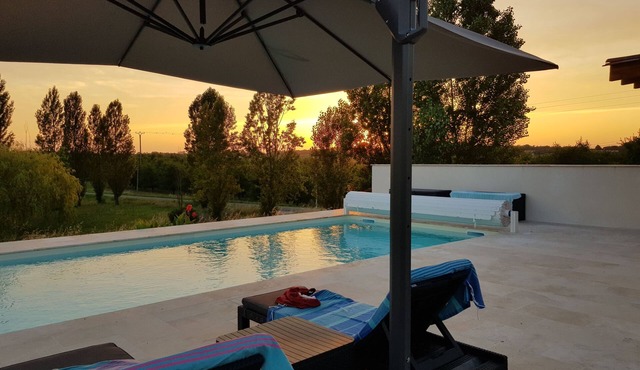 C'est la vie là ! Jolie maison avec piscine