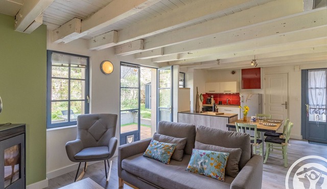 Cozy House by the Loire with Terrace