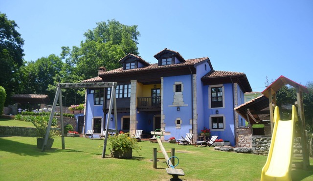 C Rural Las Fraguas Llanes To enjoy with the family, near the sea and mountains