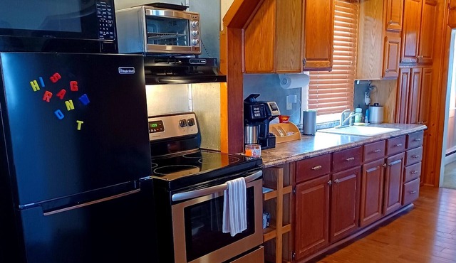 Cozy Cottage rental with kayaks