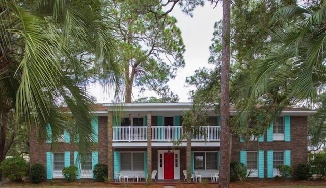 C-W APARTMENT 3 bedrooms, 1 bathroom