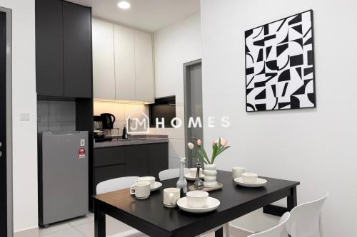 C180 Trader Park 2Bedroom Balcony Free Parking #27