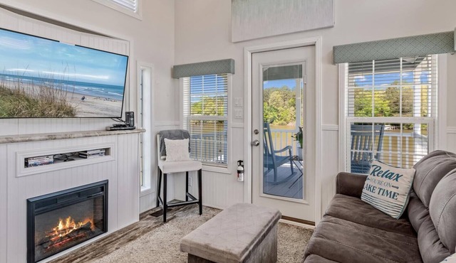 C19-Pet Friendly Lakefront Paradise