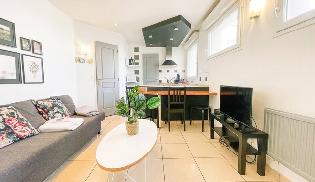 #C2 | The Vallier 🤹 | Vallier Libération | Tram, bus