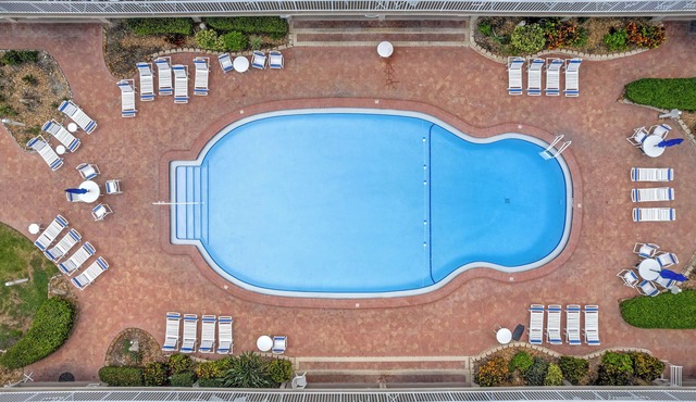 C207 Perfect ocean view condo just off Flagler Ave!