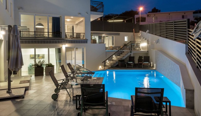 (C3) Premium apartment