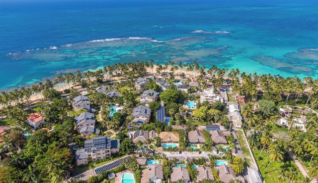 C3/Villa with Private Pool 80m from Playa Ballenas – Starlink