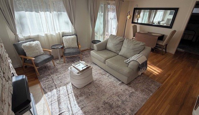 Cañon Hideaway- 1BR + bonus room/office-Prime location