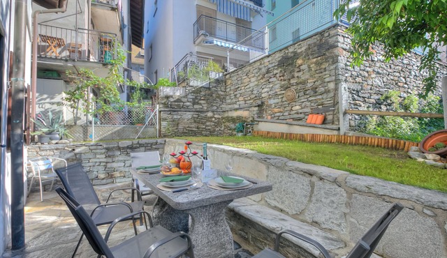 Ca Cornocc, Gordola, Switzerland