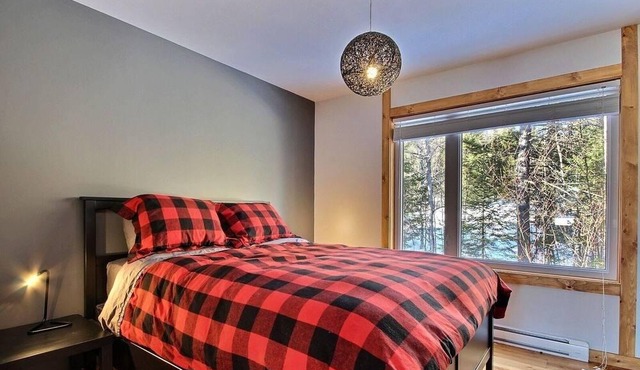 Le Panache: Bord de Lac, Spa, Table Billard