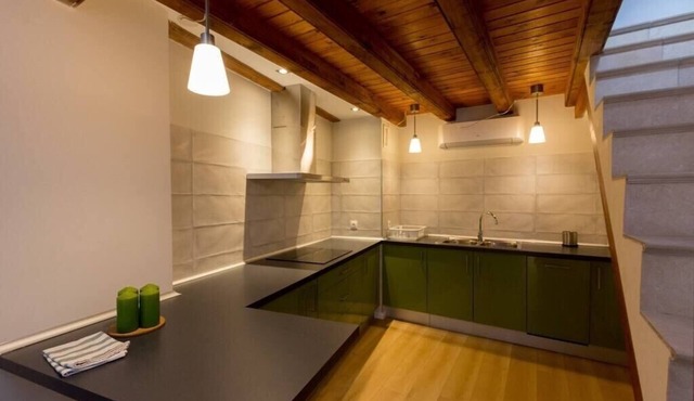 CA3 - 2 BDR Duplex in Historic Center with garage