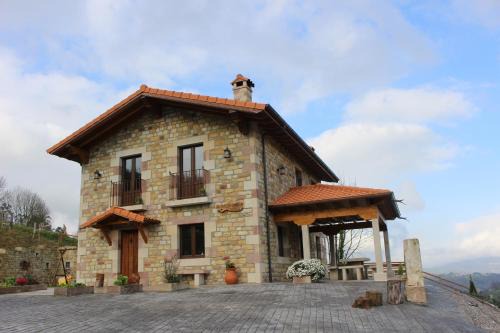 CABAÑA DE LA ABUELA DE SELAYA