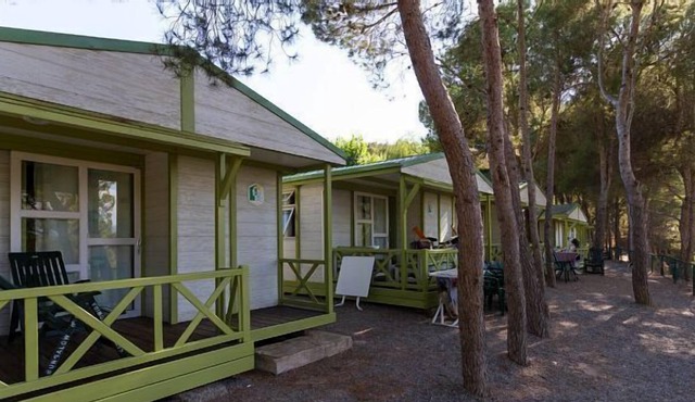 Cabaña or bungalow Altomira Cabins for 5 people