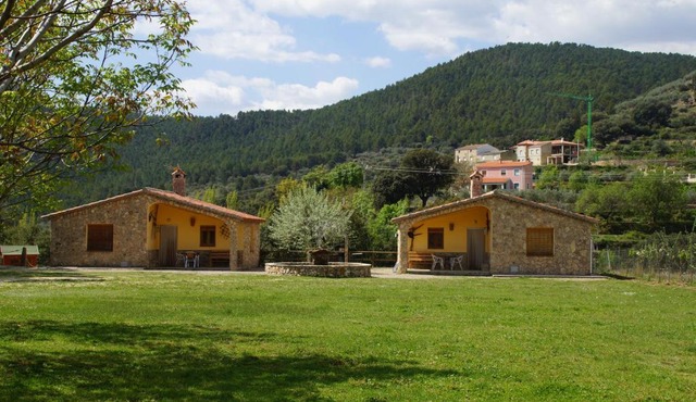 CABAÑAS ARGUELLITE