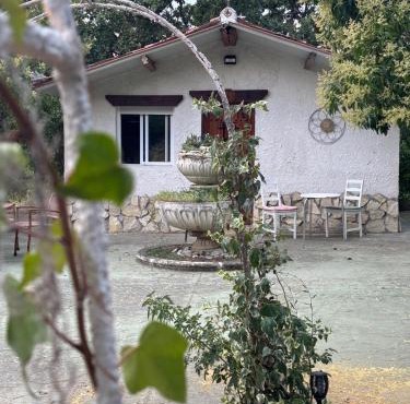 Cabañas Rústicas dentro de la Finca El Castillo