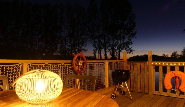 Cabane sur Pilotis au Dessus de L'étang, Déconnexion et Cocooning Assuré !