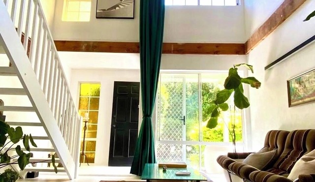 Cabana 88 - designer loft by the beach with infrared sauna