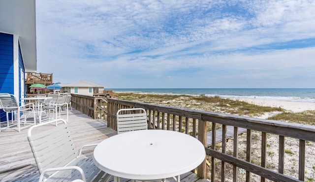 Cabana Beach House- The Sand is White~ The Water is Clear! Why are You not here?