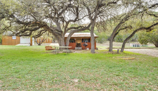 'Cabana Luna' Cabin w/Deck, Swing & Fire Pit!