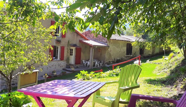 "CABANASSE 6 pers SEULS OCCUPANTS Options: SPA and SALLE sports