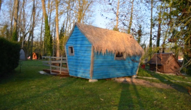 Cabane 2 étoiles - Piscine - eecebi