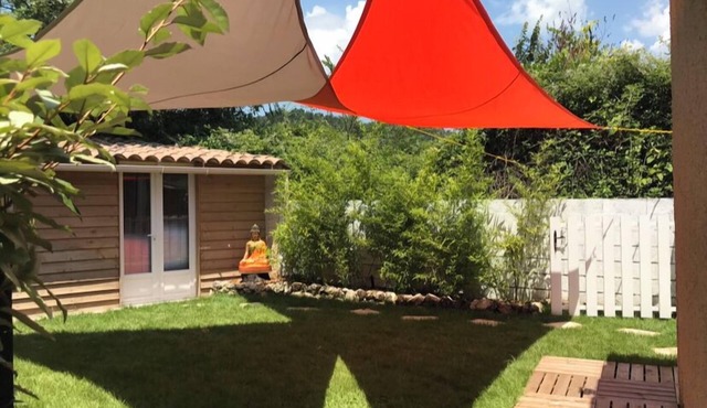 Cabane AUX Bambous EN Luberon