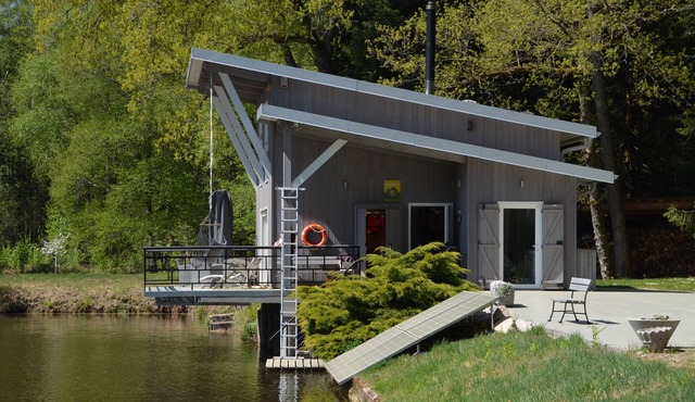 Cabane Chalet eco-lodge & wooden sauna in the heart of the Vosges forest