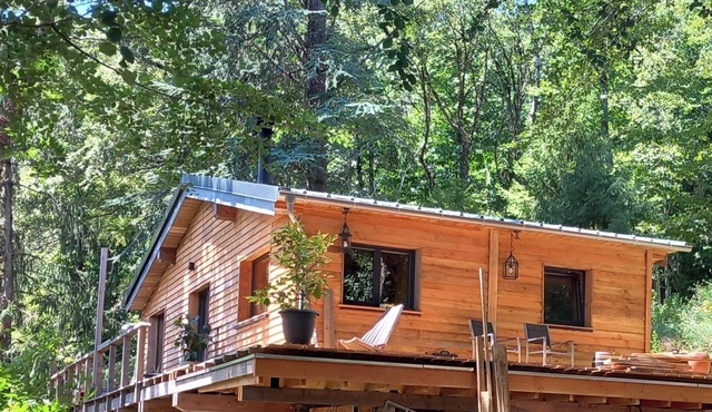 Cabane Isolated chalet in the middle of the forest. Ideal for nature lovers