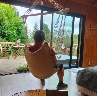 Cabane perchée avec jacuzzi