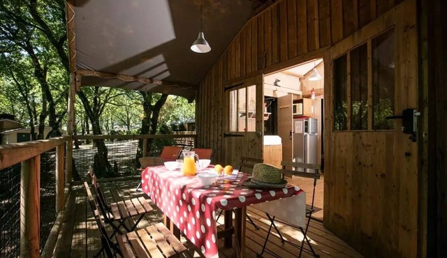 Cabane Perchée Insolite premium - 2 Bedrooms 5 people