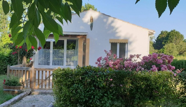 Cabanes au Bord du Lac à Vandré