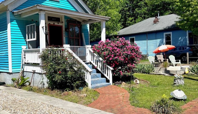 Cabbagetown Charmer, Walk to so much in Atlanta