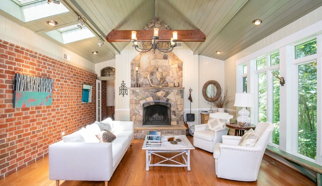 Cabell Cottage | 2 Bed, 1.5 Bath